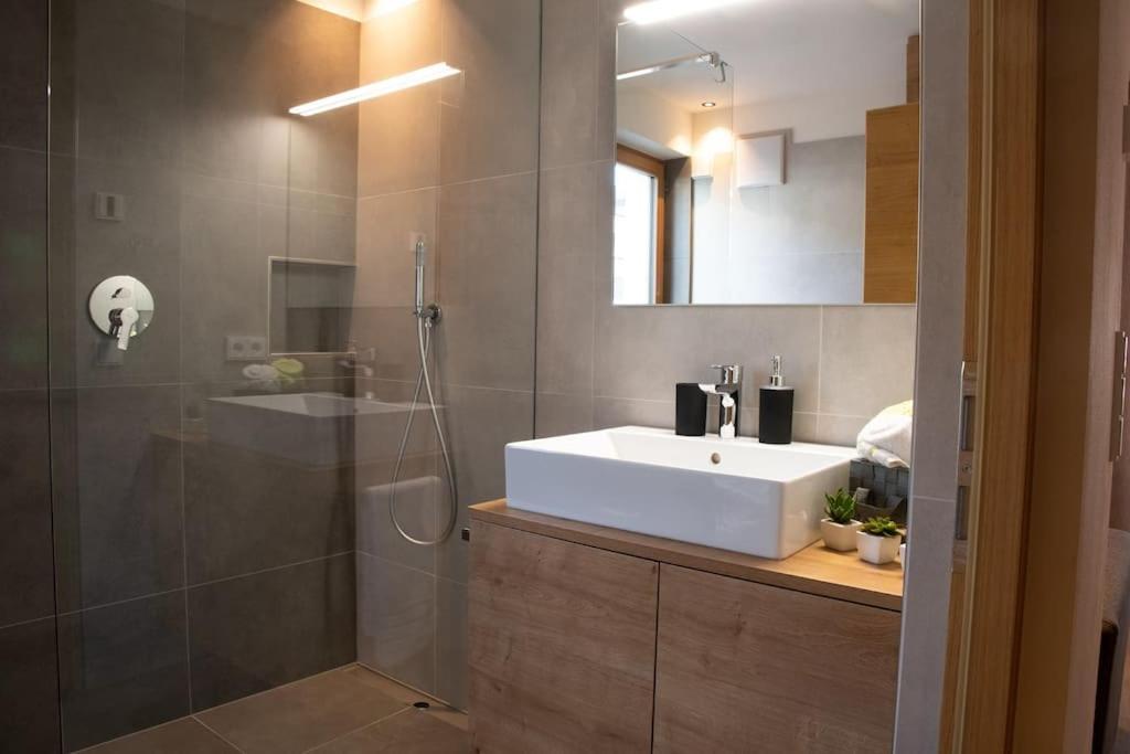 Appartement Sonnlicht Фалцес Екстериор снимка